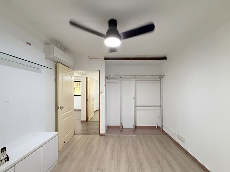 317 Bukit Batok Street 32 HDB Flat For Sale at S$ 500,000 | PropertyGuru Singapore