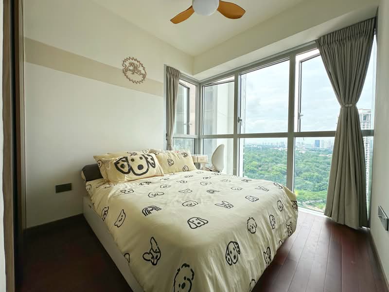 Queens Peak Condominium For Sale at S$ 2,680,000 | PropertyGuru Singapore - Bedroom