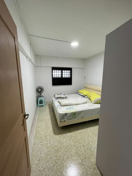 33 Bedok South Avenue 2, 33 Bedok South Avenue 2, 2 Bedrooms, 783 sqft, HDB Flat For Rent, by Zhi Yuan Teng, 500056216 - Bedroom - PropertyGuru.com.sg