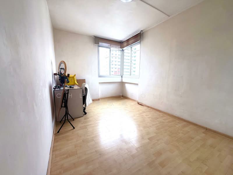 81A Lorong 4 Toa Payoh HDB Flat For Sale at S$ 1,000,000 | PropertyGuru Singapore - Interior