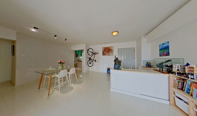 985B Buangkok Crescent HDB Flat For Sale at S$ 708,000 | PropertyGuru Singapore - Dining Room