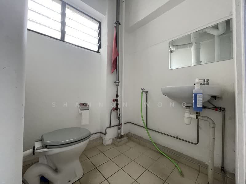 203 Hougang Street 21 (Kovan - Heartland Mall), , 800 sqft, Office For Rent, by Shannon Wong, 500056242 - Bathroom - CommercialGuru.com.sg