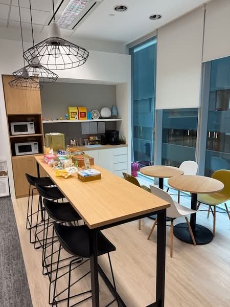 Excellent Condition Fitted Office, Tanjong Pagar, , 3,229 sqft, Office For Rent, by David Toh (卓宏森), 500056244 - Interior - CommercialGuru.com.sg