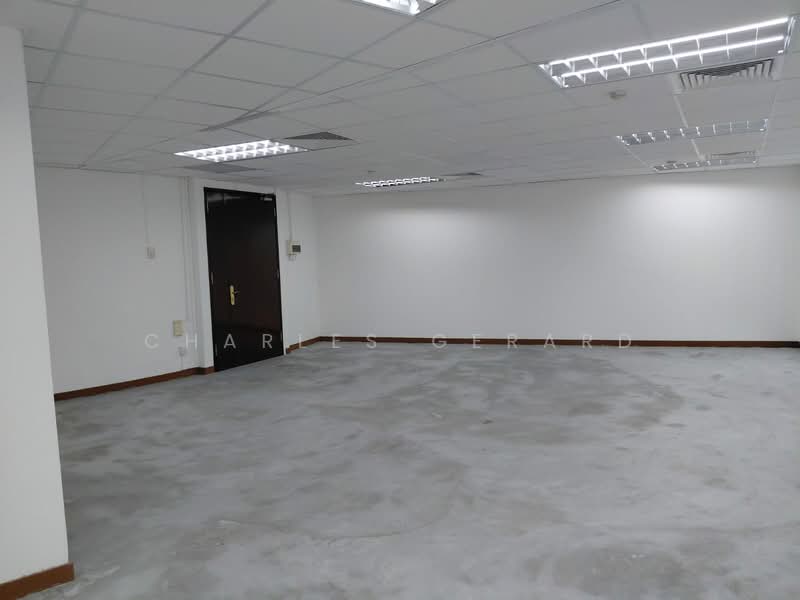 Goldhill Plaza, 51 Goldhill Plaza, 815 sqft, Office For Rent, by Charles Gerard, 500056246 - Interior - CommercialGuru.com.sg