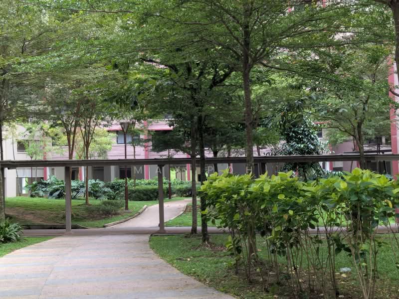467A Bukit Batok West Avenue 9, 467A Bukit Batok West Avenue 9, 1 Bedroom, 506 sqft, HDB Flat For Rent, by Max Poh, 500056248 - PropertyGuru.com.sg