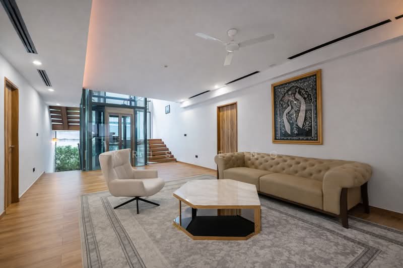 PrestigeHomes - Well renovated 14000sqft Bungalow @ Saraca, , 9 Bedrooms, 14,000 sqft, Bungalow House For Sale, by Kristle Ng, 500056279 - Family Room - PropertyGuru.com.sg