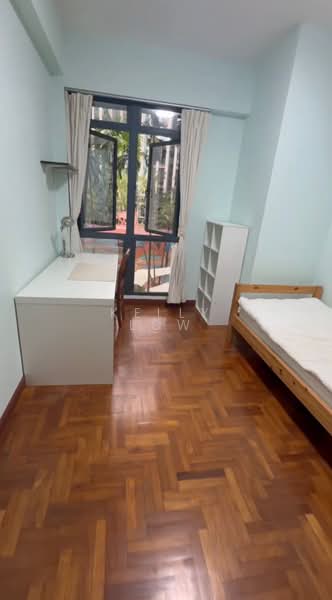 East Meadows, 30 Tanah Merah Kechil Road, Room Rental, 300 sqft, Condominium For Rent, by Kelly Low, 500056286 - Bedroom - PropertyGuru.com.sg