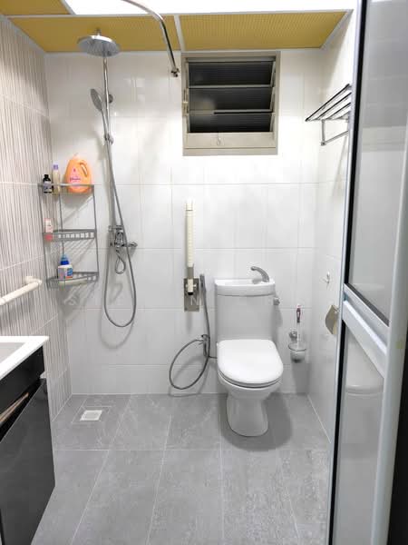 492G Tampines Street 45, 492G Tampines Street 45, Room Rental, 120 sqft, HDB Flat For Rent, by Steven Choo, 500056309 - Bathroom - PropertyGuru.com.sg