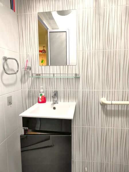 492G Tampines Street 45, 492G Tampines Street 45, Room Rental, 120 sqft, HDB Flat For Rent, by Steven Choo, 500056309 - Bathroom - PropertyGuru.com.sg
