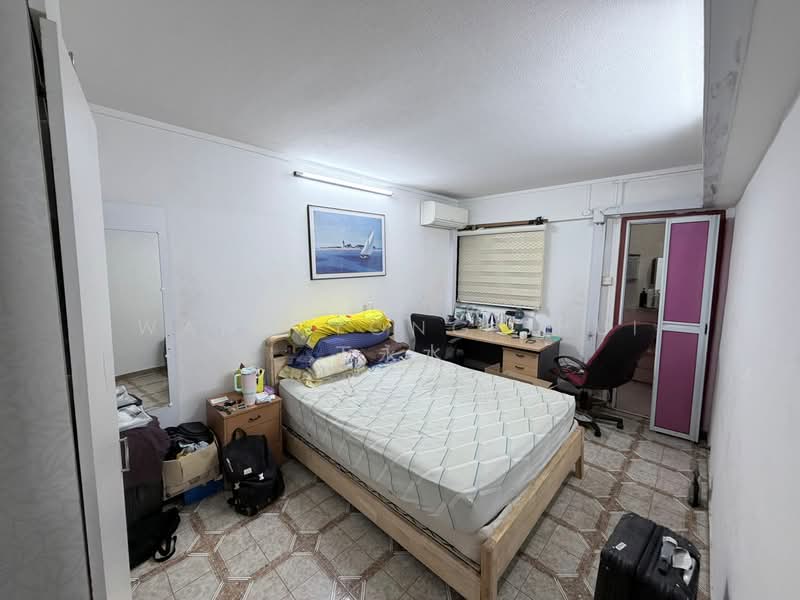 307 Clementi Avenue 4, 307 Clementi Avenue 4, 3 Bedrooms, 990 sqft, HDB Flat For Rent, by WANG YONG SHUI 王永水, 500056318 - Bedroom - PropertyGuru.com.sg