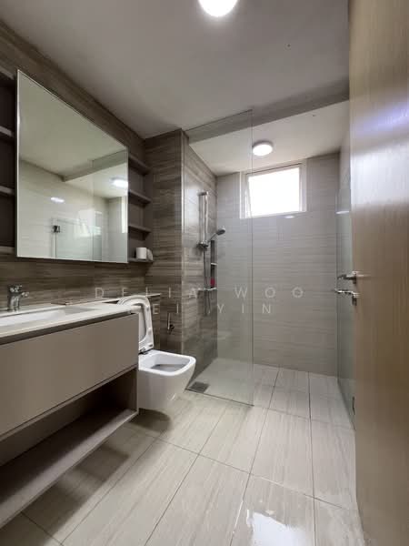 High Park Residences Condominium For Sale at S$ 1,380,000 | PropertyGuru Singapore - Bathroom