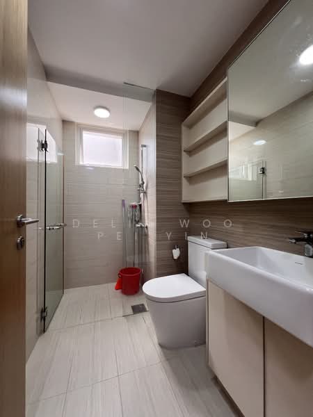 High Park Residences, 27 Fernvale Road, 3 Bedrooms, 893 sqft, Condominium For Sale, by Delia Woo Pei Yin, 500056320 - Bathroom - PropertyGuru.com.sg