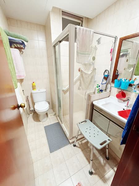 Seletar Springs Condominium Condominium For Sale at S$ 1,738,000 | PropertyGuru Singapore - Bathroom