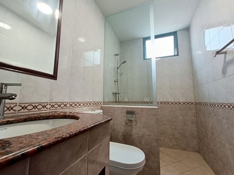 Yew Mei Green, 50 Choa Chu Kang North 6, 3 Bedrooms, 1,572 sqft, Condominium For Rent, by Dhaniel A Wong, 500056326 - Bathroom - PropertyGuru.com.sg