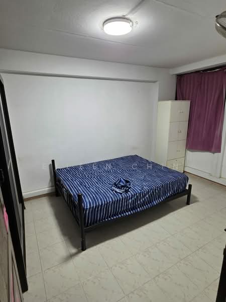 631 Hougang Avenue 8, 631 Hougang Avenue 8, Room Rental, 180 sqft, HDB Flat For Rent, by Eileen Chin, 500056341 - Bedroom - PropertyGuru.com.sg