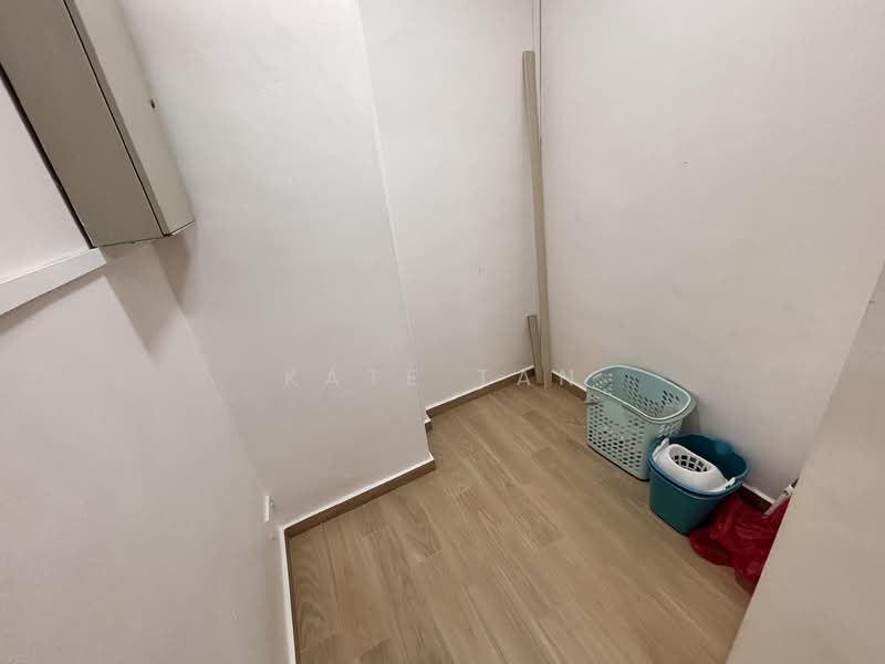 Store/ Helper's room with window