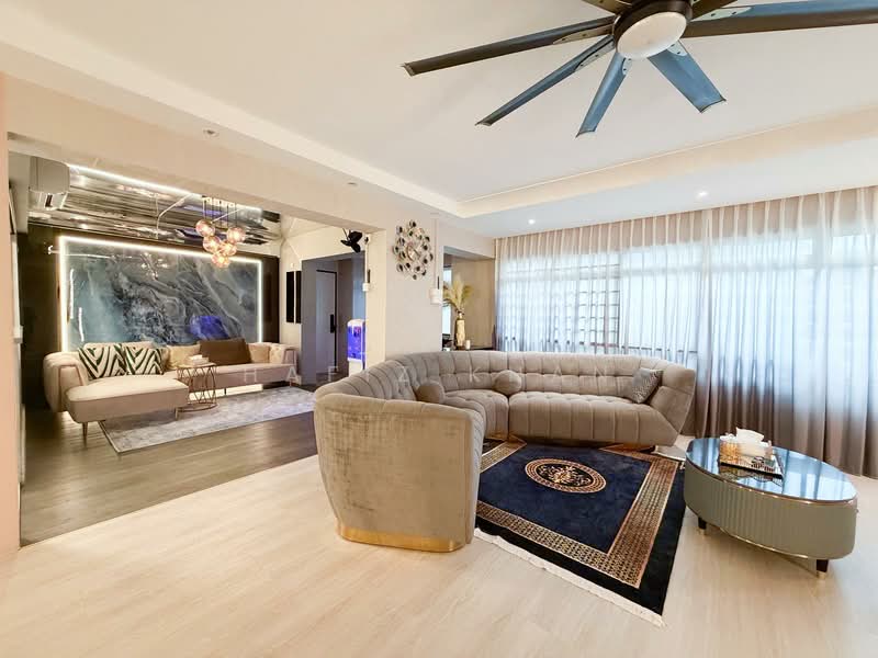 243 Pasir Ris Street 21 HDB Flat For Sale at S$ 1,088,888 | PropertyGuru Singapore - Living Room