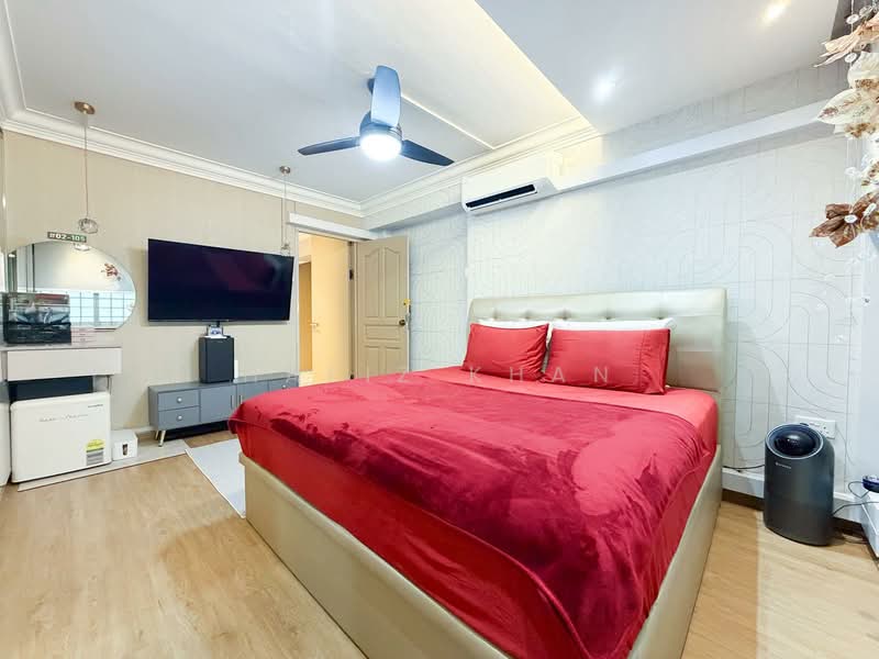 243 Pasir Ris Street 21 HDB Flat For Sale at S$ 1,088,888 | PropertyGuru Singapore - Bedroom