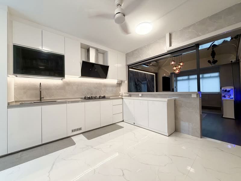 243 Pasir Ris Street 21 HDB Flat For Sale at S$ 1,088,888 | PropertyGuru Singapore - Kitchen