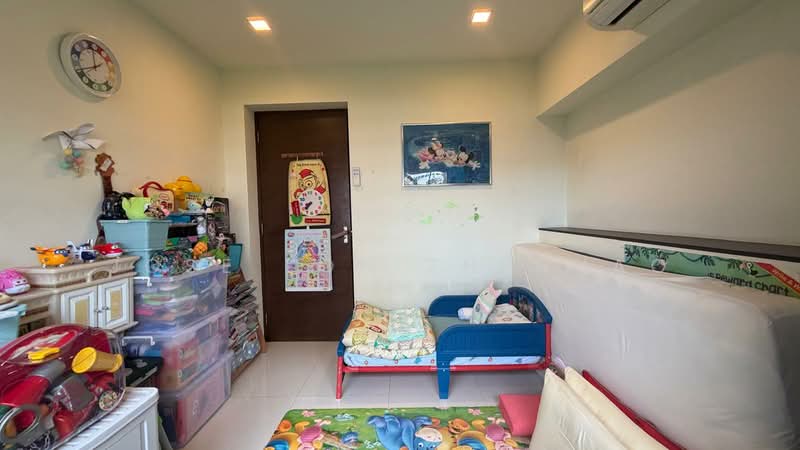 781 Pasir Ris Street 71 HDB Flat For Sale at S$ 1,100,000 | PropertyGuru Singapore - Bedroom