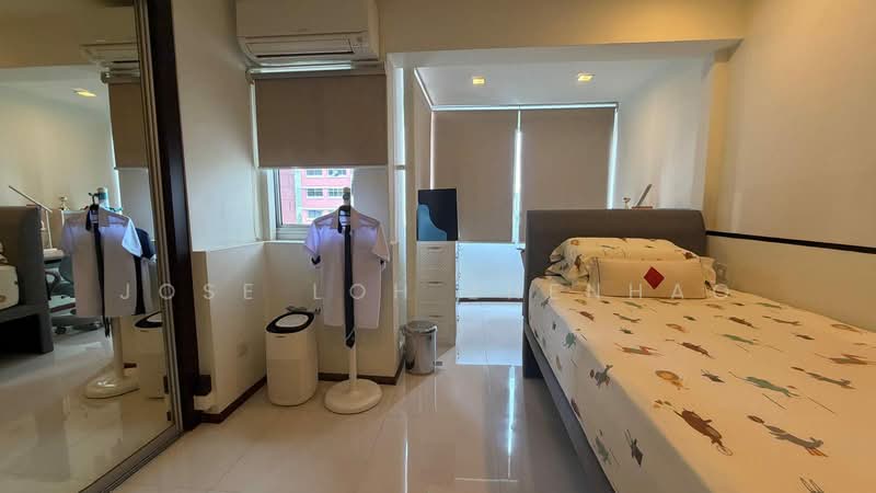 781 Pasir Ris Street 71 HDB Flat For Sale at S$ 1,100,000 | PropertyGuru Singapore - Bedroom