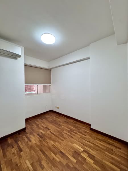 Santa Fe Mansions, 2A Margate Road, 3 Bedrooms, 1,076 sqft, Apartment For Rent, by Terence Tee (郑志翔), 500056366 - Common Bedroom - PropertyGuru.com.sg