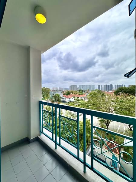 Santa Fe Mansions, 2A Margate Road, 3 Bedrooms, 1,076 sqft, Apartment For Rent, by Terence Tee (郑志翔), 500056366 - Balcony - PropertyGuru.com.sg