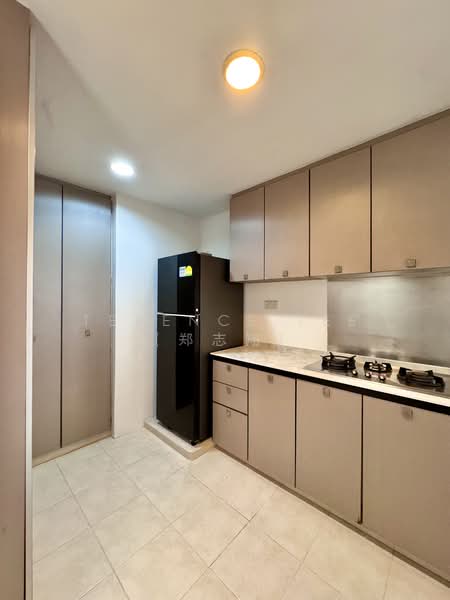 Santa Fe Mansions, 2A Margate Road, 3 Bedrooms, 1,076 sqft, Apartment For Rent, by Terence Tee (郑志翔), 500056366 - Kitchen - PropertyGuru.com.sg