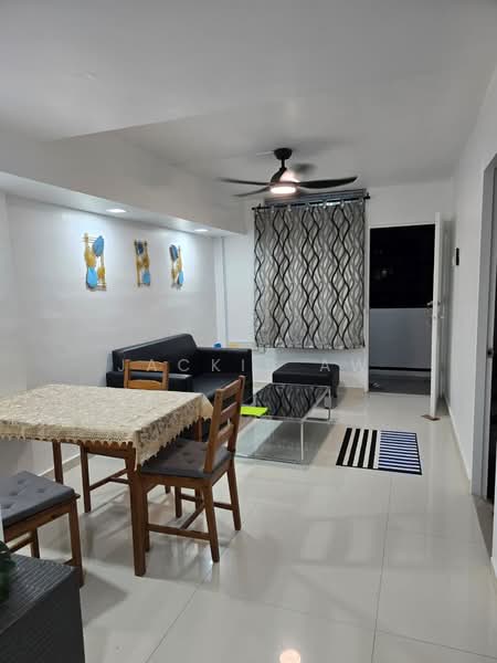 62 Circuit Road, 62 Circuit Road, 2 Bedrooms, 600 sqft, HDB Flat For Rent, by Jackie Aw, 500056388 - Living Room - PropertyGuru.com.sg