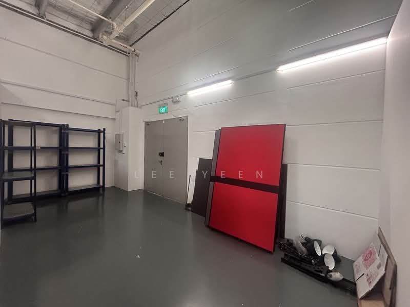 Mega@Woodlands, 39 Woodlands Close, 1,658 sqft, Light Industrial (B1) For Sale, by Lee Yeen, 500056395 - CommercialGuru.com.sg