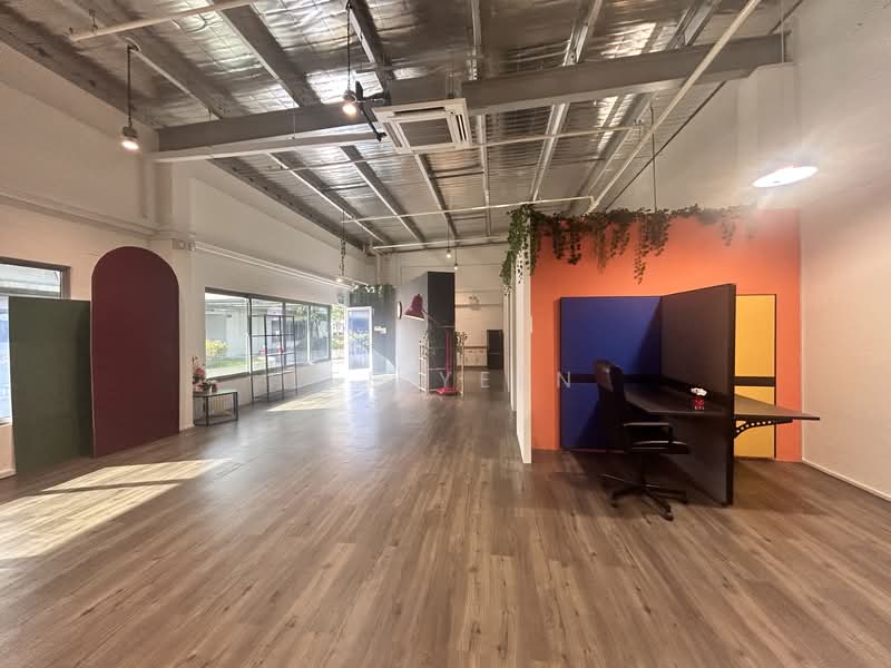 Mega@Woodlands, 39 Woodlands Close, 1,658 sqft, Light Industrial (B1) For Sale, by Lee Yeen, 500056395 - CommercialGuru.com.sg