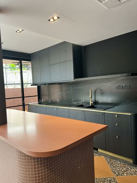 Serangoon Garden Estate, Burghley Drive, 7 Bedrooms, 4,500 sqft, Semi-Detached House For Rent, by James Chang, 500056400 - Kitchen - PropertyGuru.com.sg