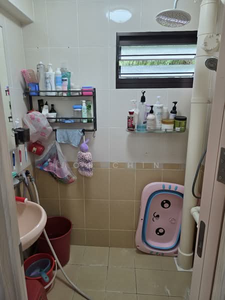 30 Telok Blangah Rise HDB Flat For Sale at S$ 440,000 | PropertyGuru Singapore - Bathroom