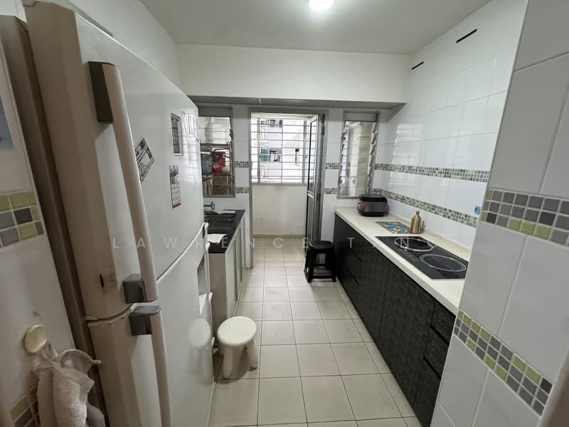 458 Yishun Avenue 11, 458 Yishun Avenue 11, 3 Bedrooms, 1,001 sqft, HDB Flat For Rent, by Lawrence Tang, 500056420 - PropertyGuru.com.sg