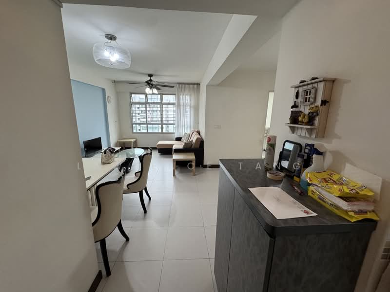 458 Yishun Avenue 11, 458 Yishun Avenue 11, 3 Bedrooms, 1,001 sqft, HDB Flat For Rent, by Lawrence Tang, 500056420 - PropertyGuru.com.sg