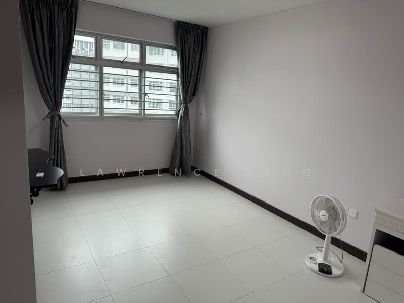 458 Yishun Avenue 11, 458 Yishun Avenue 11, 3 Bedrooms, 1,001 sqft, HDB Flat For Rent, by Lawrence Tang, 500056420 - PropertyGuru.com.sg