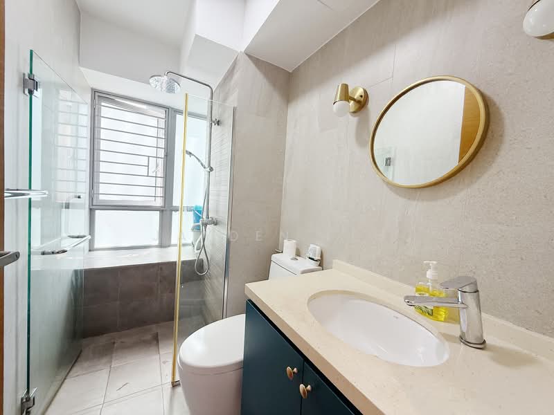 168C Simei Lane HDB Flat For Sale at S$ 949,999 | PropertyGuru Singapore - Bathroom