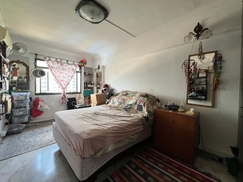 188C Rivervale Drive HDB Flat For Sale at S$ 588,000 | PropertyGuru Singapore - Bedroom