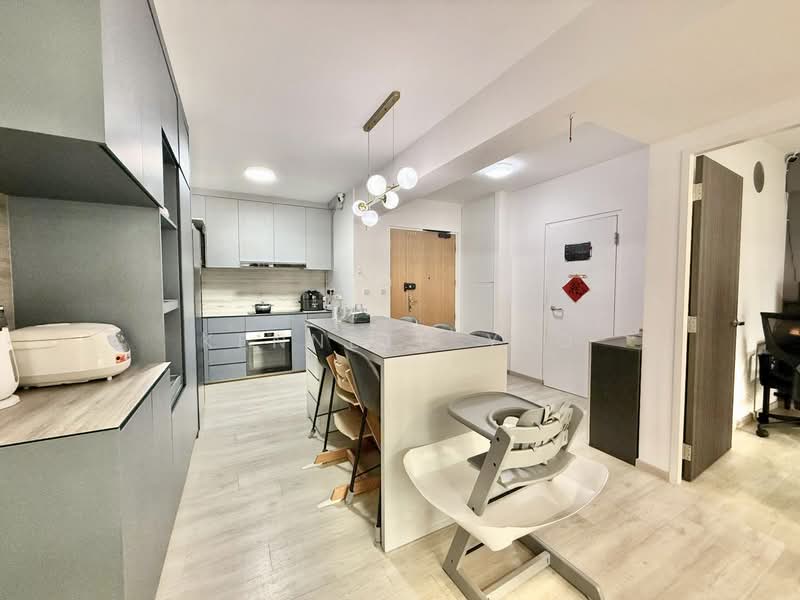 620A Tampines Street 61 HDB Flat For Sale at S$ 778,000 | PropertyGuru Singapore - Kitchen