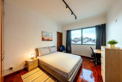 For Rent - Seraya Lodge