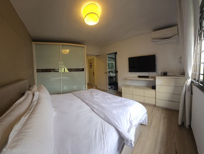 296 Choa Chu Kang Avenue 2 HDB Flat For Sale at S$ 650,000 | PropertyGuru Singapore - Master Bedroom