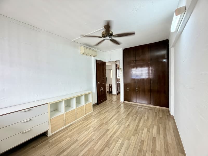 109 Serangoon North Avenue 1, 109 Serangoon North Avenue 1, 3 Bedrooms, 979 sqft, HDB Flat For Rent, by Linda Lee, 500056496 - PropertyGuru.com.sg