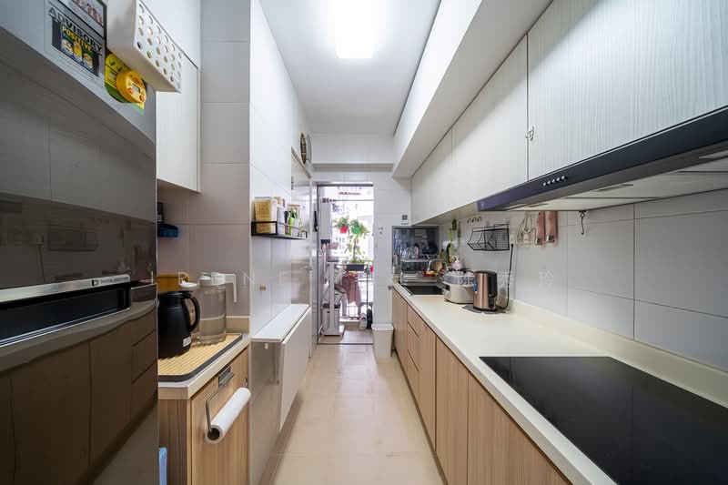 9 Boon Keng Road HDB Flat For Sale at S$ 1,350,000 | PropertyGuru Singapore - Kitchen