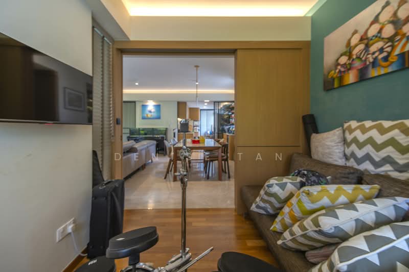 Le Crescendo Condominium For Sale at S$ 2,550,000 | PropertyGuru Singapore - Living Room