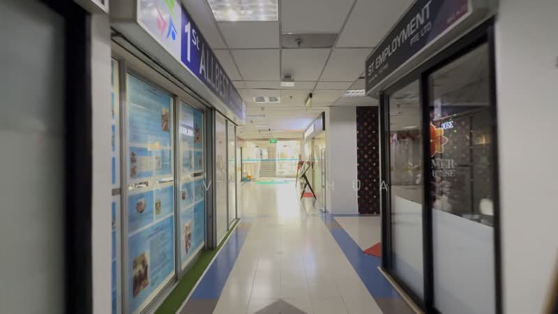 Bukit Timah Shopping Centre, 170 Upper Bukit Timah Road, 205 sqft, Mall Shop For Sale, by Alvin Chua, 500056514 - Corridor - CommercialGuru.com.sg