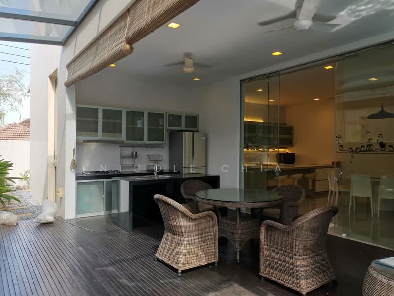 Serangoon Garden Estate, 86 Farleigh Avenue, 6 Bedrooms, 7,000 sqft, Semi-Detached House For Rent, by Nicole Chia, 500056515 - Kitchen - PropertyGuru.com.sg