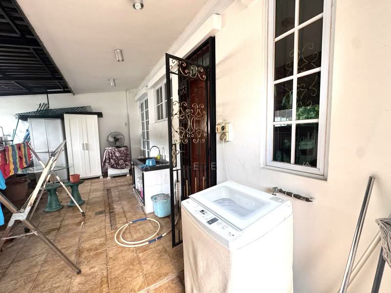 Freehold Semi-Detached ✧ 1 km to CHIJ St Nicholas Semi-Detached House For Sale at S$ 6,200,000 | PropertyGuru Singapore - Exterior