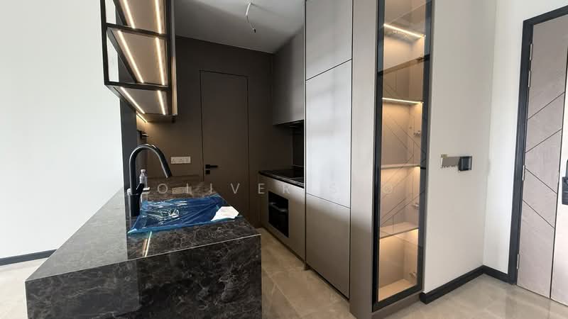 Perfect Ten Condominium For Sale at S$ 2,399,999 | PropertyGuru Singapore - Kitchen