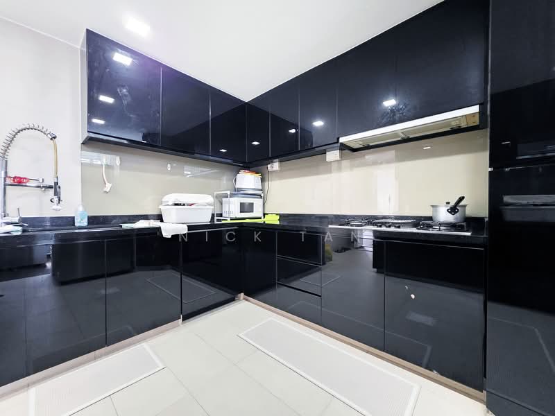 Casafina Condominium For Sale at S$ 2,899,888 | PropertyGuru Singapore - Kitchen