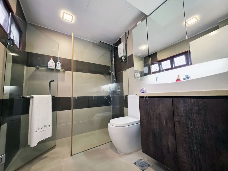 Casafina Condominium For Sale at S$ 2,899,888 | PropertyGuru Singapore - Bathroom